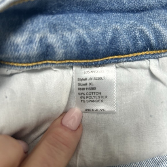 Judy‎ Blue Hi-Rise Mid Length Light Wash Denim Jean Shorts Size XL Style #15220 - Picture 3 of 5
